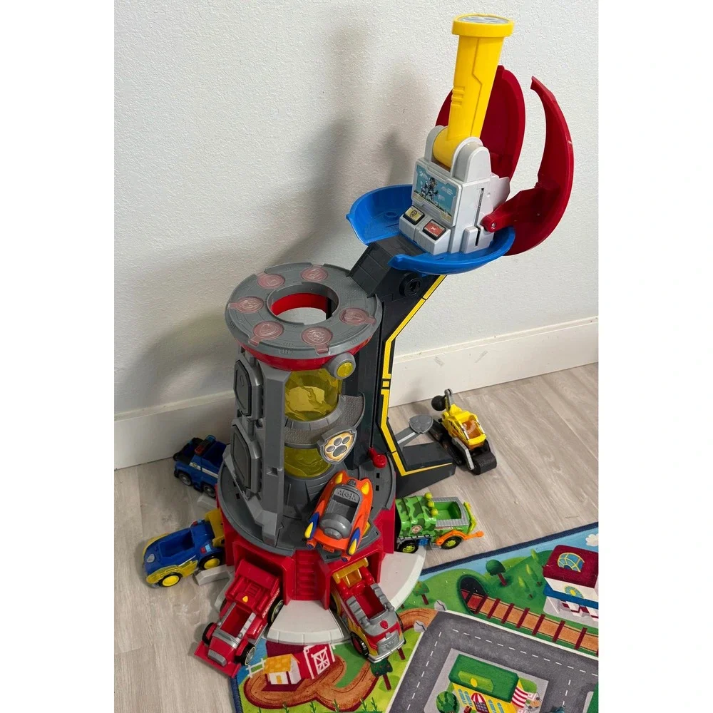 Paw Patrol Lookout Tower Playset‎ with 6 Vehicles